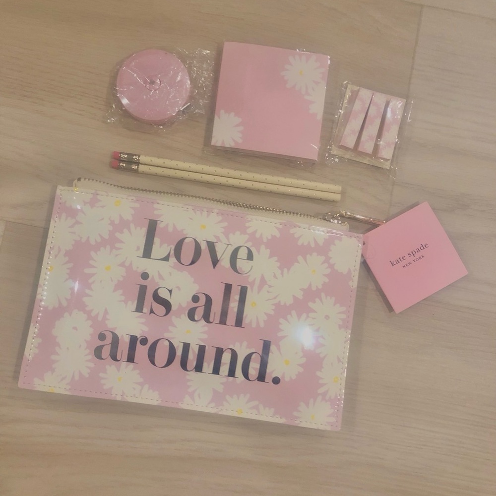 NEW Kate Spade “Love is All Around” Bag/Pencil Case & Supplies
